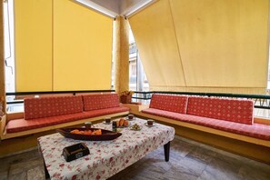 Apartment | 3 bedrooms - Spacious Central Apartment w h Free Parking Spaces (Athens)