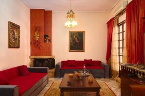 Apartment | 3 bedrooms - Spacious Central Apartment w h Free Parking Spaces (Athens)