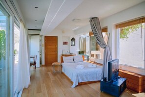 Apartment | 1 bedroom, desk - 360 View in Roof top Appartment With Patio (Athens)