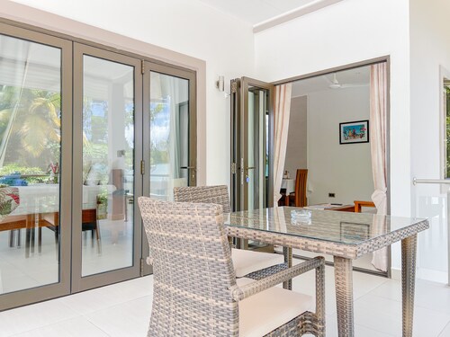 Palm Holiday Apartments