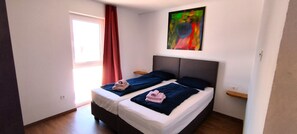 2 quartos, Wi-Fi de cortesia, roupa de cama