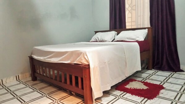 1 bedroom, WiFi, bed sheets