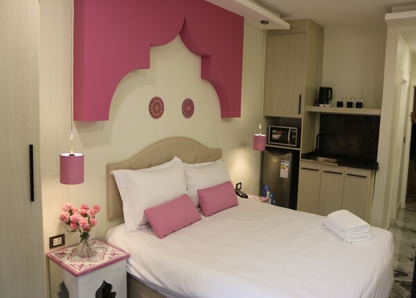 Amman Trail Hotel & Studios - Amã