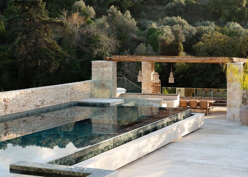 Spartacus Villa, a Countryside Bohemian Retreat 
