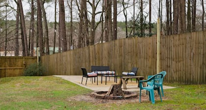 Cozy 3BR Getaway | Pet-Friendly & Family-Ready