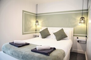 1 bedroom, iron/ironing board, WiFi