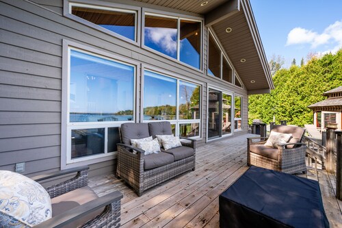 Grotto Escape: Unwind at Cameron Lakehouse