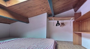 Fer et planche à repasser, Wi-Fi, draps fournis