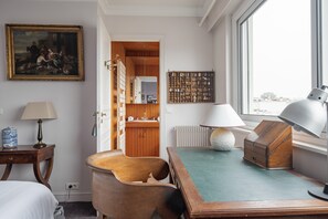 2 chambres, bureau, Wi-Fi, draps fournis