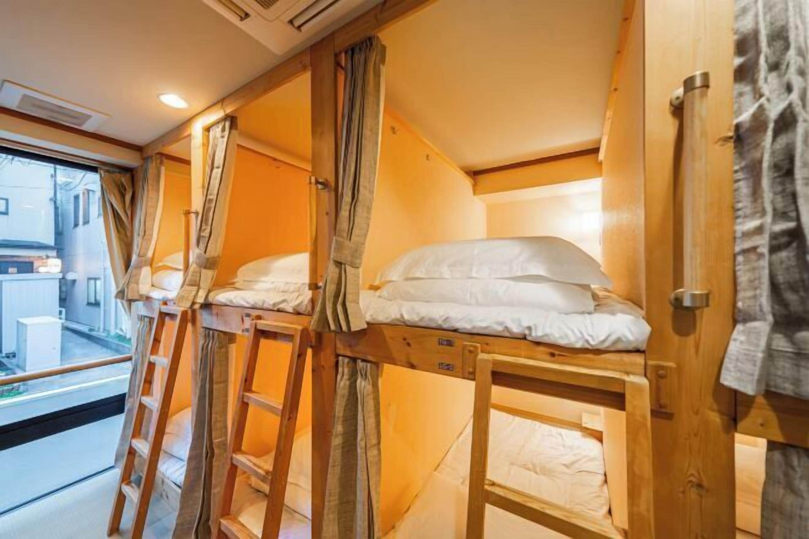 Rideaux occultants, draps fournis