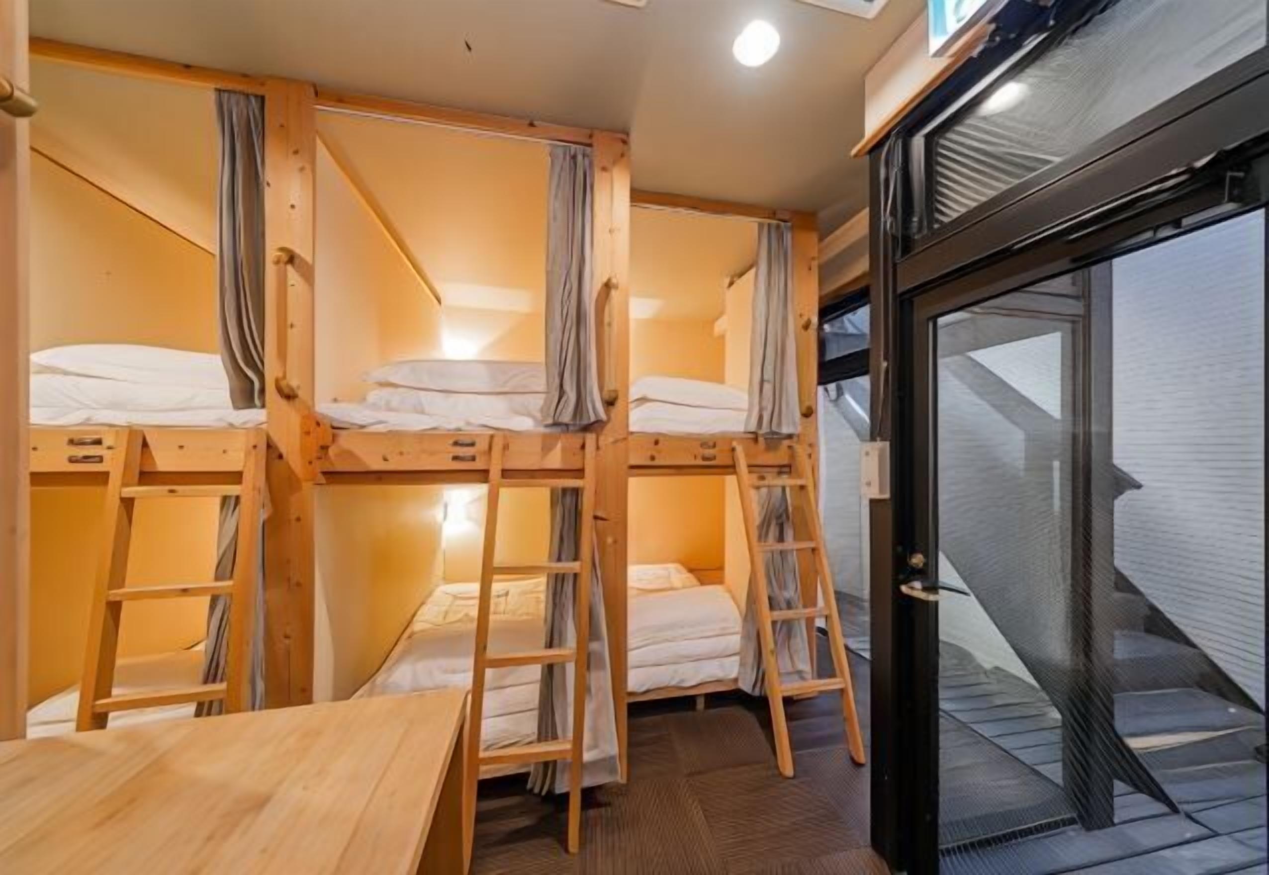 Rideaux occultants, draps fournis