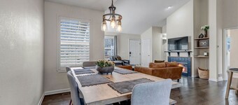 4 Bed | 3 Bath | Parking* Shuffleboard &more