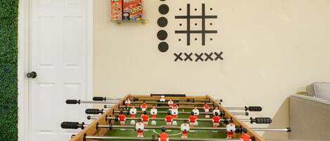 غرفة الألعاب