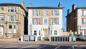 Exterior - The Crystal Palace Crib - Lovely 1bdr Flat (London)