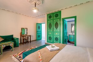 5 bedrooms, iron/ironing board, WiFi, bed sheets - Villa Leila Farmhouse Marrakech (marrakech)