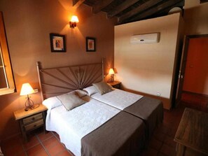 1 quarto, berço de viagem, Wi-Fi, roupa de cama
