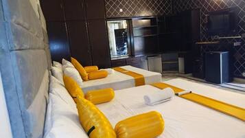 Standard fyrbäddsrum | Skrivbord, ljudisolering och gratis wi-fi