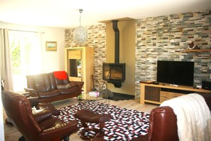 Télévision, livres, imprimantes