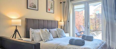 4 chambres, bureau, fer et planche à repasser, Wi-Fi gratuit