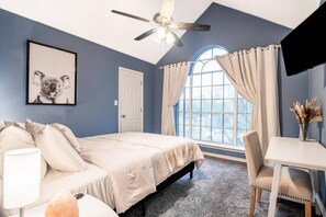 4 bedrooms, desk, iron/ironing board, free WiFi