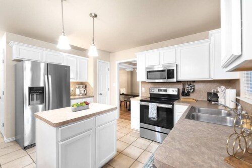 4BDR+PrivatePool+Game Room+BBQ+FirePit+Fits12