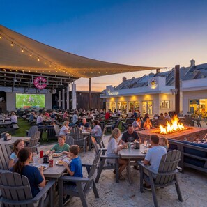 Outdoor dining - Coastal Oasis by Stay on 30a (Inlet Beach)