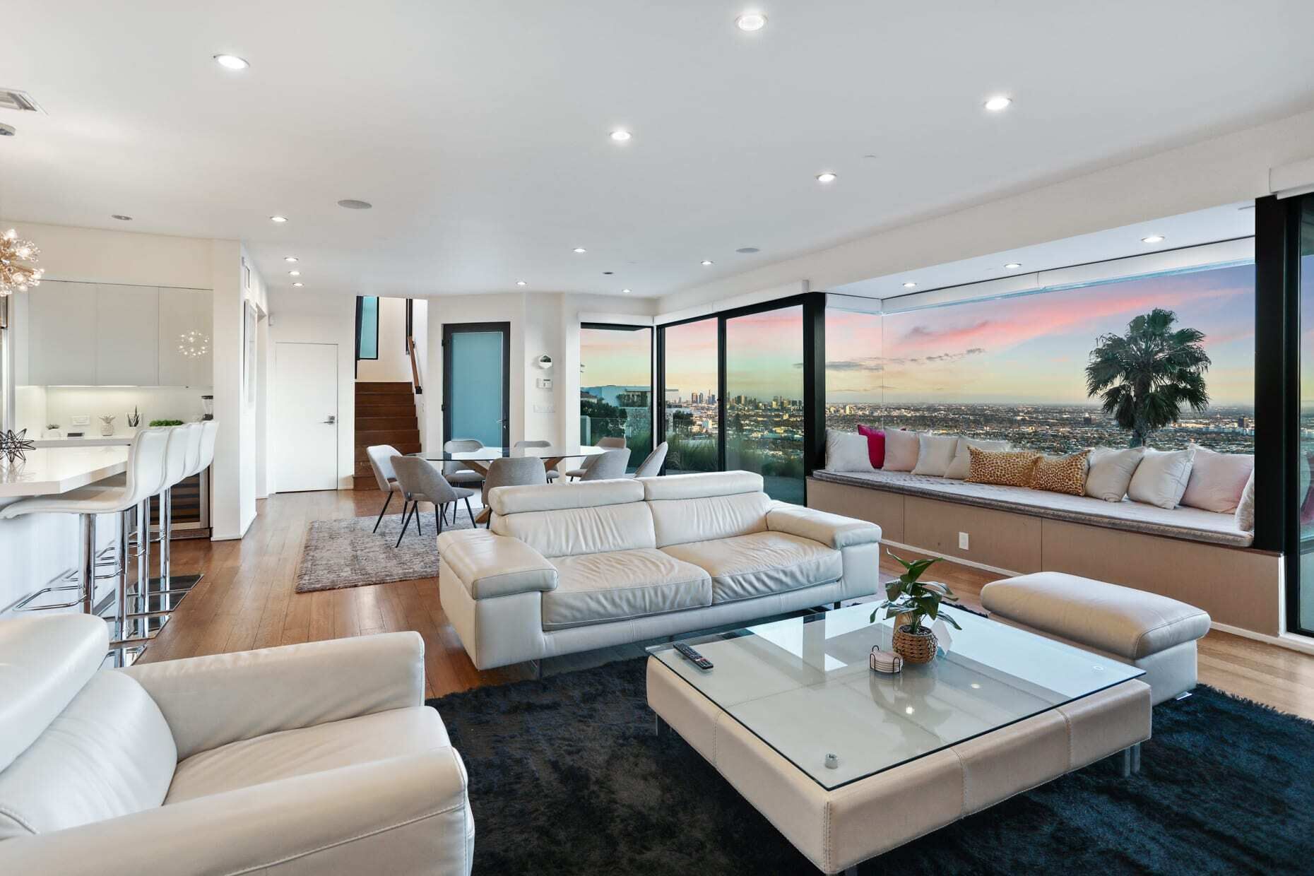 TV, fireplace, offices