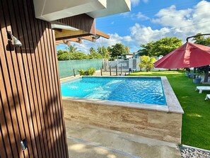 Pool - Beach Vibes: POOL w. Waterfall, Beach by El Yunque (Río Grande)