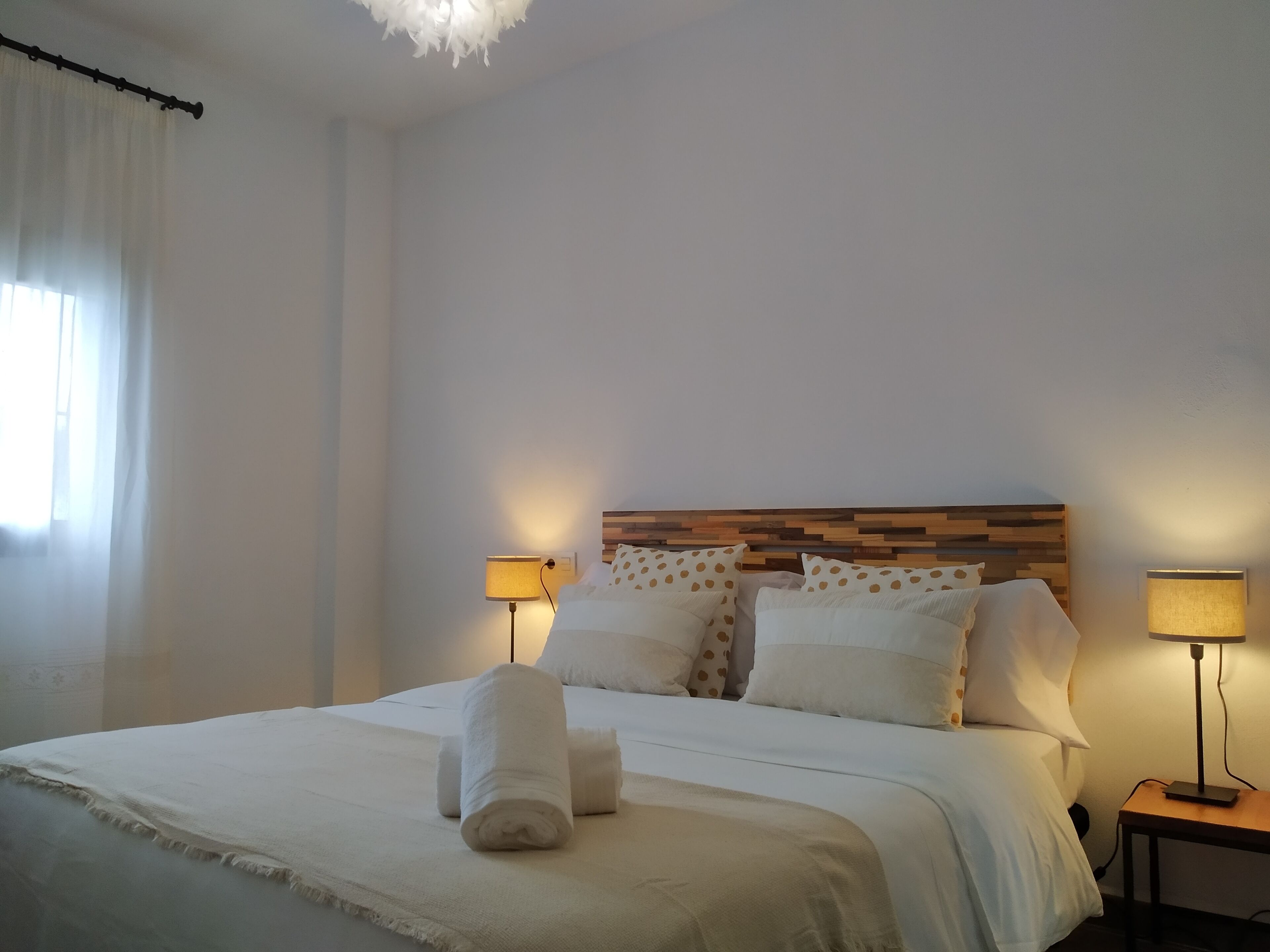 4 chambres, bureau, fer et planche à repasser, Wi-Fi