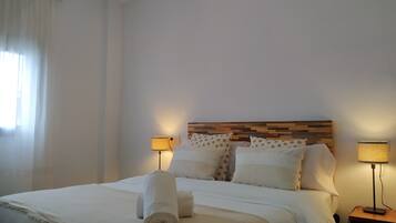 4 chambres, bureau, fer et planche à repasser, Wi-Fi