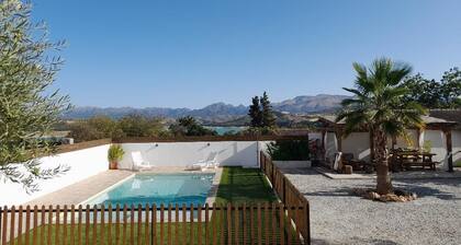 Condo Entero en Pantano de los Bermejales