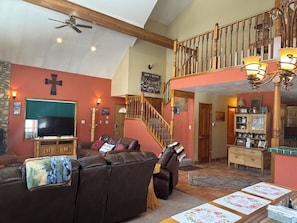 Fireplace - The Mountain House in Valley of the Pines (Red River)
