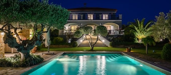 Methoni Paradise Villa for 10 & Pool