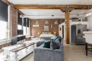 Smart TV, offices