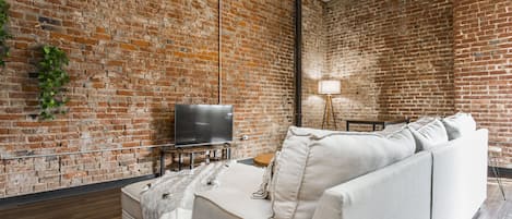 Smart TV, offices