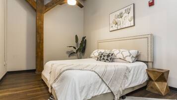 1 bedroom, iron/ironing board, travel crib, free WiFi