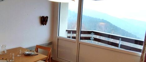 تناول الطعام