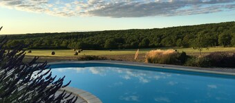 Maison de Campagne Avec Piscine au Coeur des Causses du Quercy
