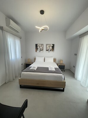 2 habitaciones, tabla de planchar con plancha, internet y ropa de cama