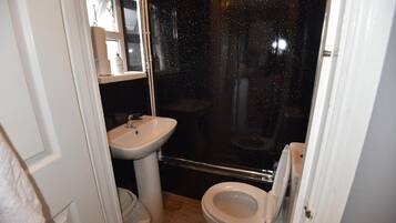 Nhà | Phòng tắm | Bồn tắm và buồng tắm vòi sen riêng, bồn tắm ngâm, máy sấy tóc, khăn tắm