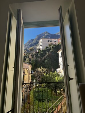 Interior - Luxury Designed Apartment In A Newly Restored Italian Palazzo (Campagna)