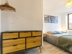 6 chambres, lit de bébé portatif, accès au Wi-Fi (inclus)