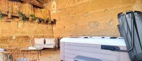 Bain à remous intérieur