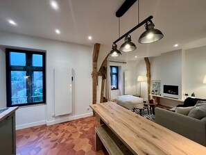 TV - Charming T3 in Mont-Dore, up to 4 ppl, wifi, Puy Gros view (Mont-Dore)