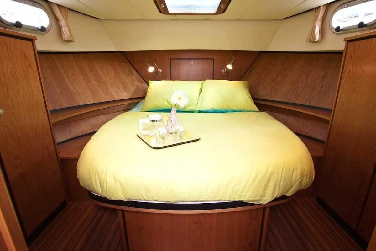 Eclipse | 2 bedrooms, WiFi, bed sheets