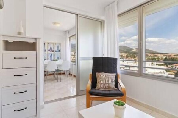 TV - Apartment close to the beach (Benalmádena)