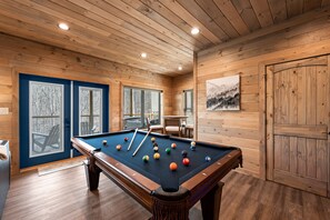 Spielezimmer