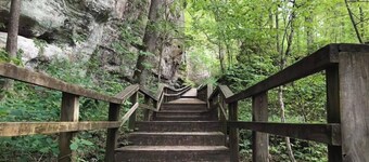 Romantic 1BR Cabin w/ Hot Tub Near Carbondale