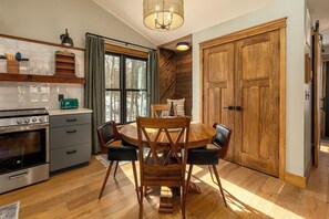 Fridge, microwave, oven, stovetop - Romantic 1BR Cabin w/ Hot Tub Near Carbondale (Carbondale)