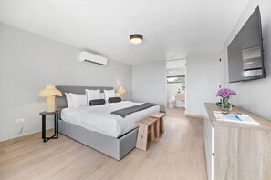 3 bedrooms, iron/ironing board, travel cot, WiFi